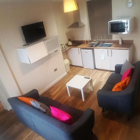 Premier Lodge Central Wolverhampton Bagian luar foto